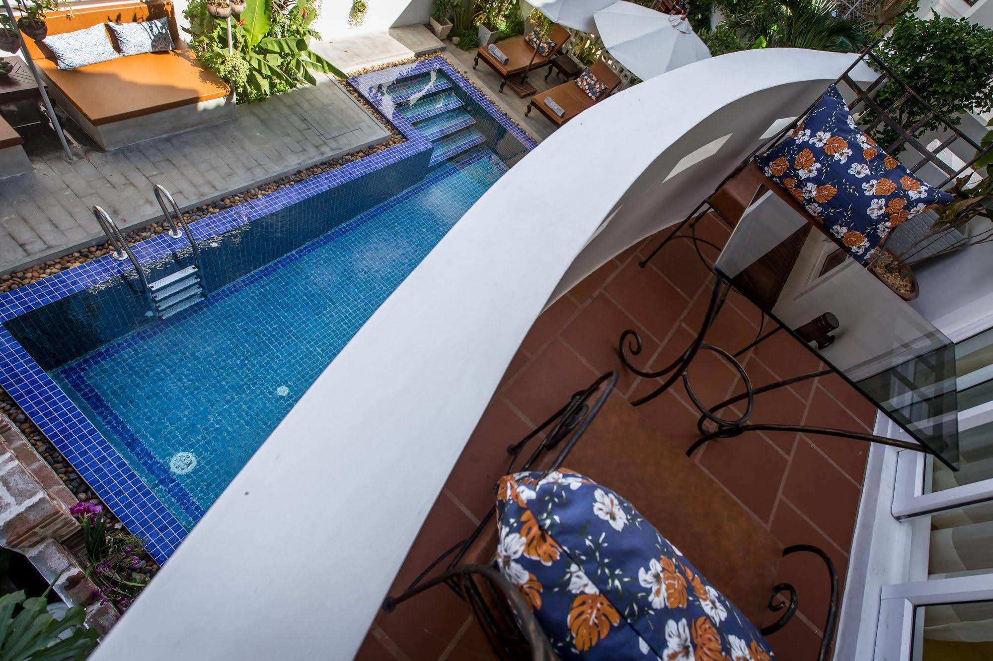 Vmansion Boutique Hotel Phnom Penh Bagian luar foto
